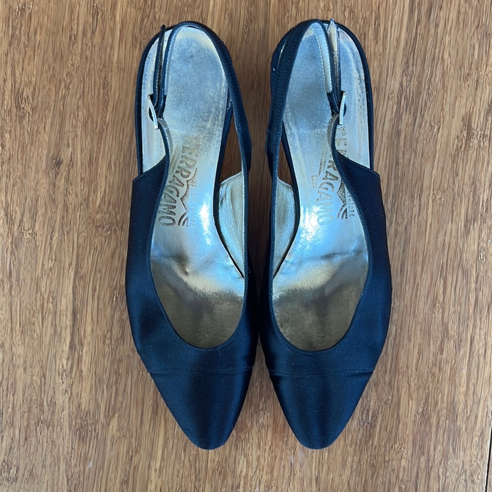 Salvatore Ferragamo Black Frilly Slingback Pumps Nero Fabric